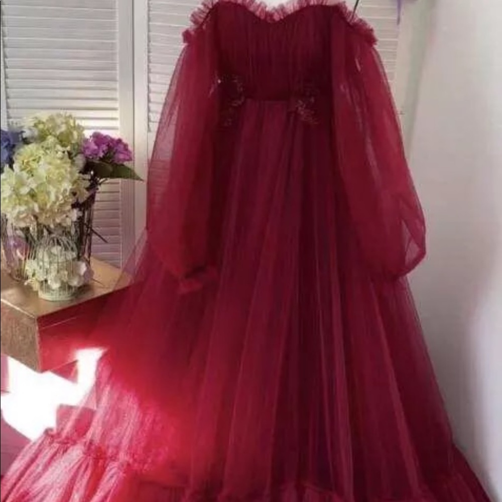 Red prom gown huge with a train! Size xl-xxl - Picture 3 of 6